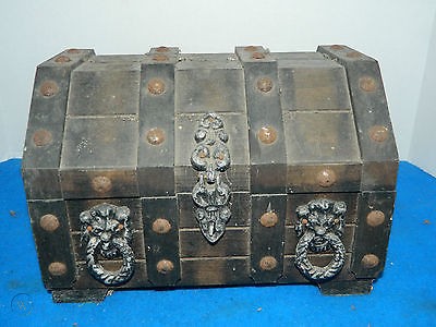 Reference chest front view